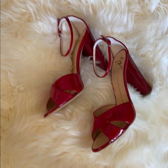 HARMONY LOVE - Sandals - Red | Giuseppe Zanotti ® Outlet US Giuseppe Zanotti Red Block Heels 👠😍
